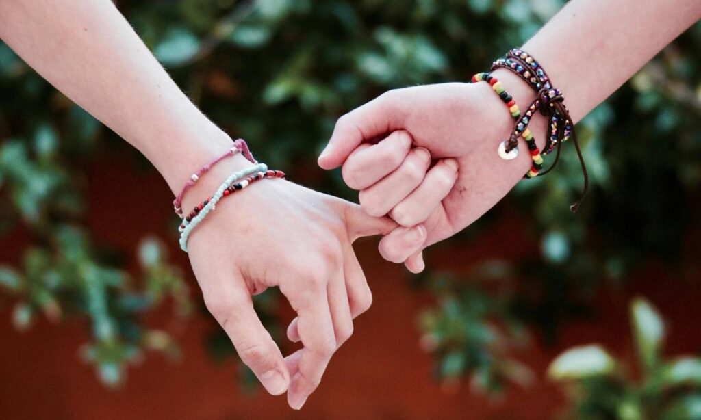 Friendship Day Messages That Touch the Soul—Perfect for Friends You’ll Never Forget